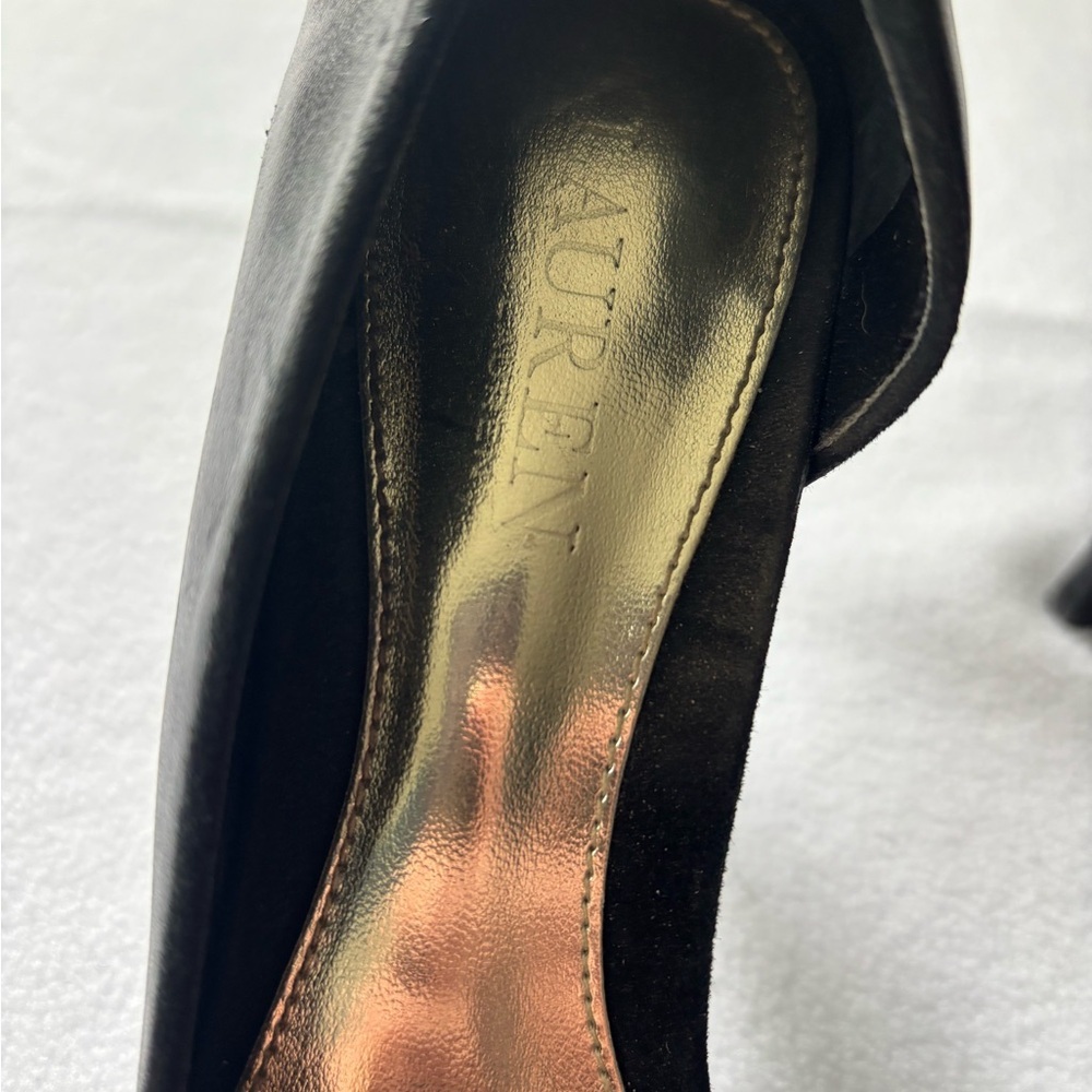 Ralph Lauren (R L l) Black Heels 8.5B - Picture 2 of 4